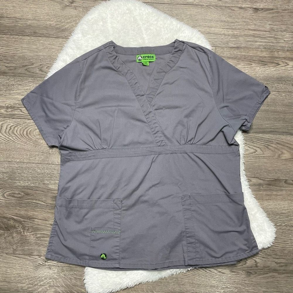 Crocs Women's Gray V-Neck Scrub Top